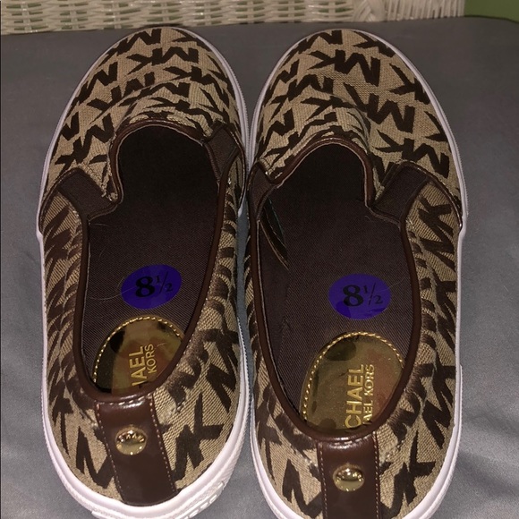 Michael Michael Kors size 8.5 slip on sneakers - Picture 6 of 8